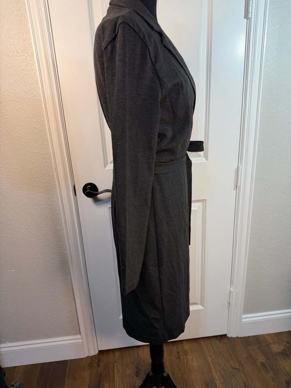 Club Monaco Women's Gray Blazer Wrap Dress Size M - Picture 3 of 7